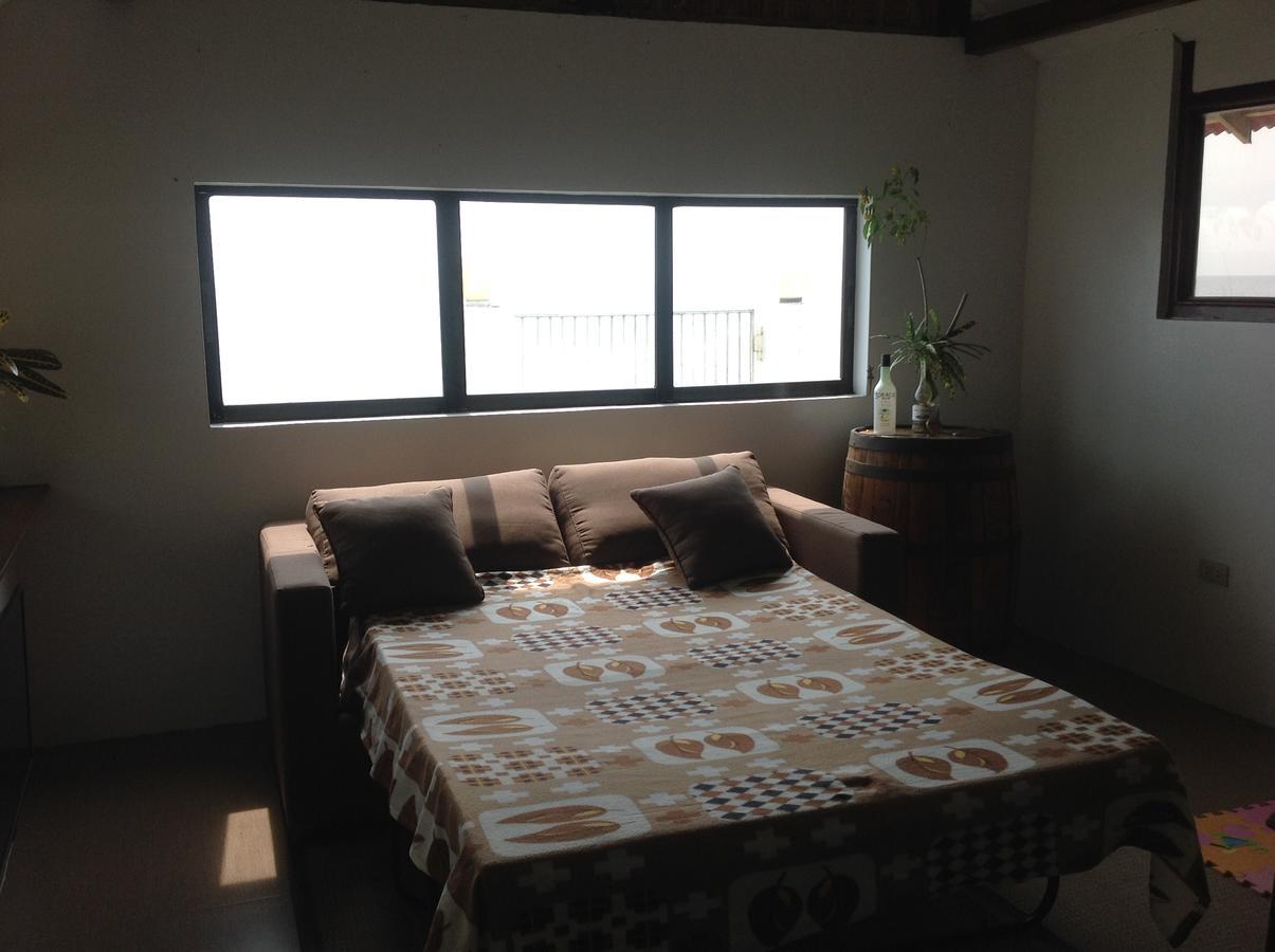 Bamboo Beachhouse Dormitory Garcia Hernandez Extérieur photo