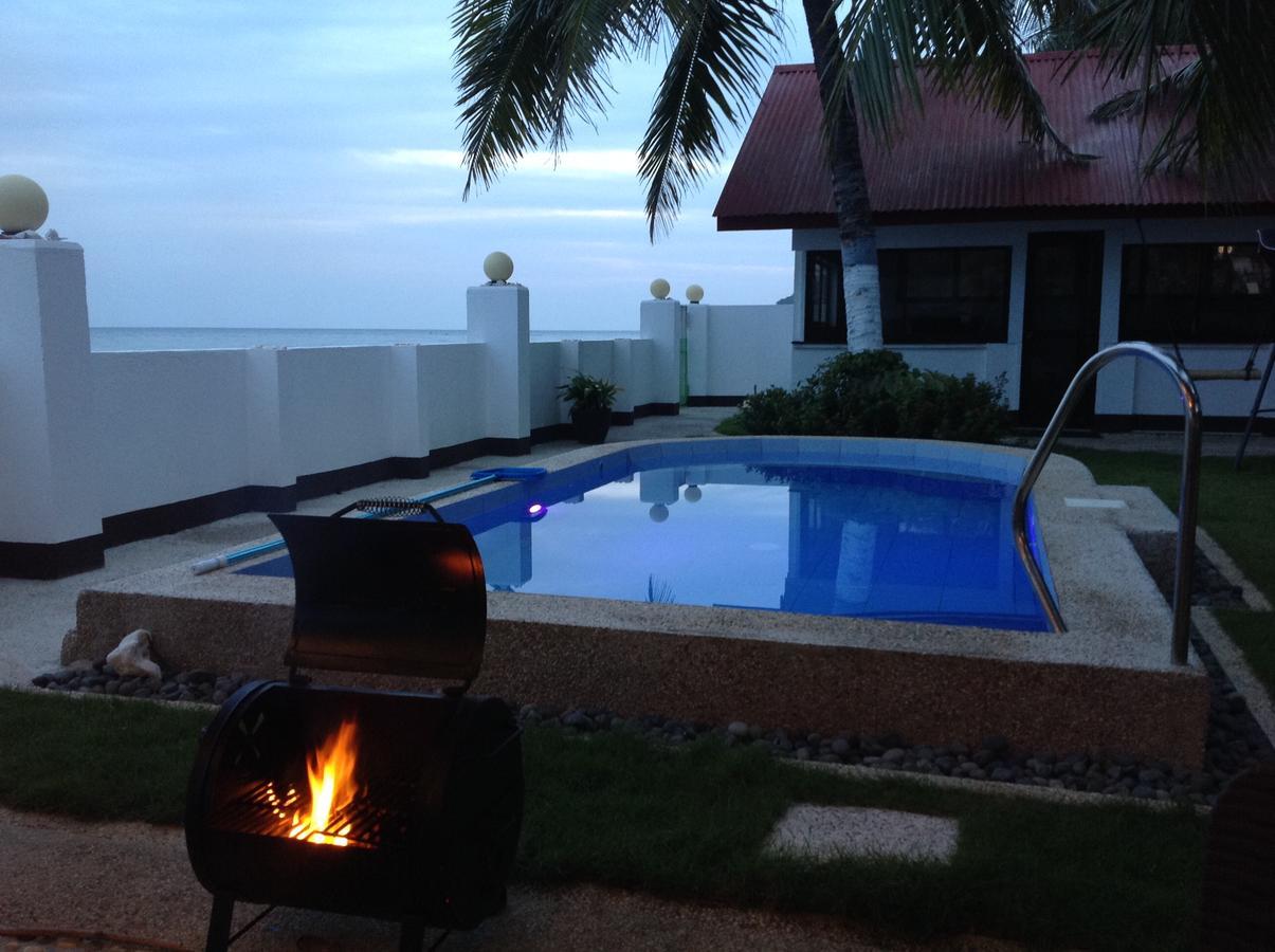 Bamboo Beachhouse Dormitory Garcia Hernandez Extérieur photo