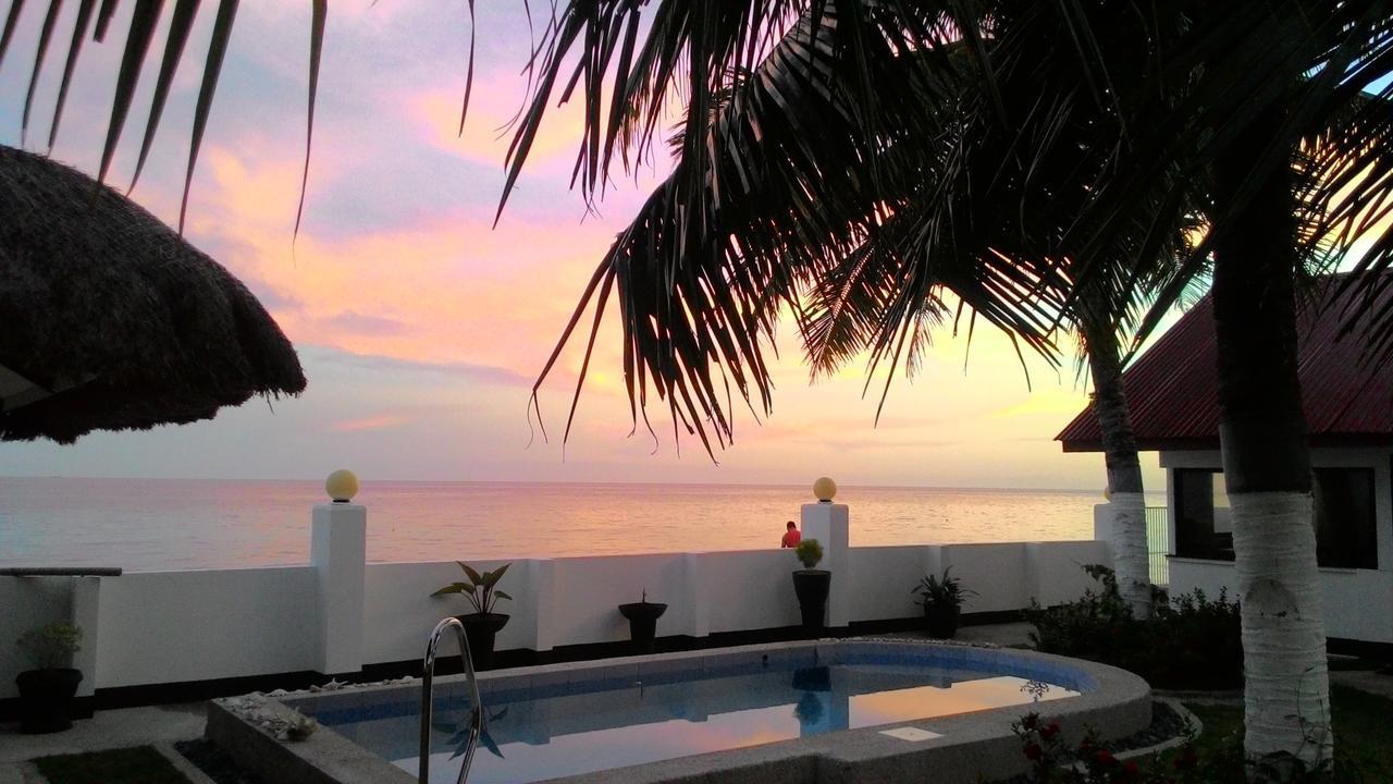 Bamboo Beachhouse Dormitory Garcia Hernandez Extérieur photo